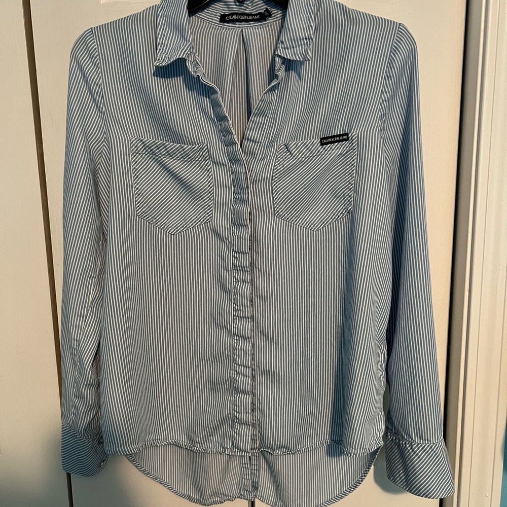 New Calvin Klein size Small light blue polo button up